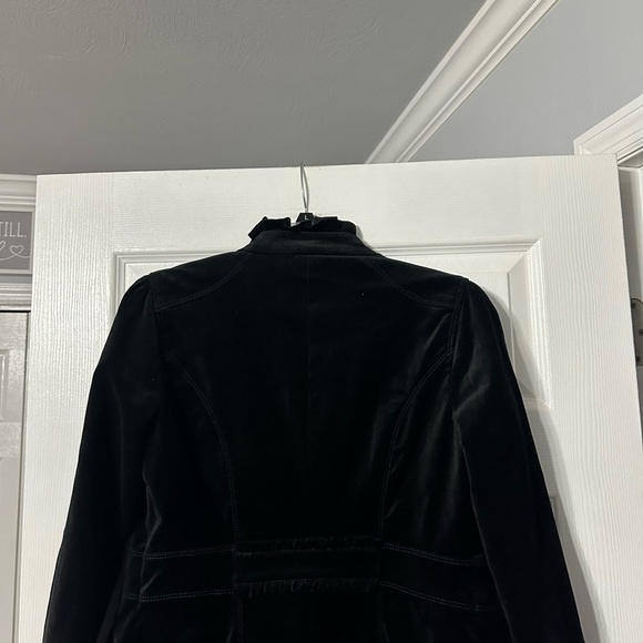 Stunning WHBM Long Velvet Ruffle Jacket - Picture 11 of 16